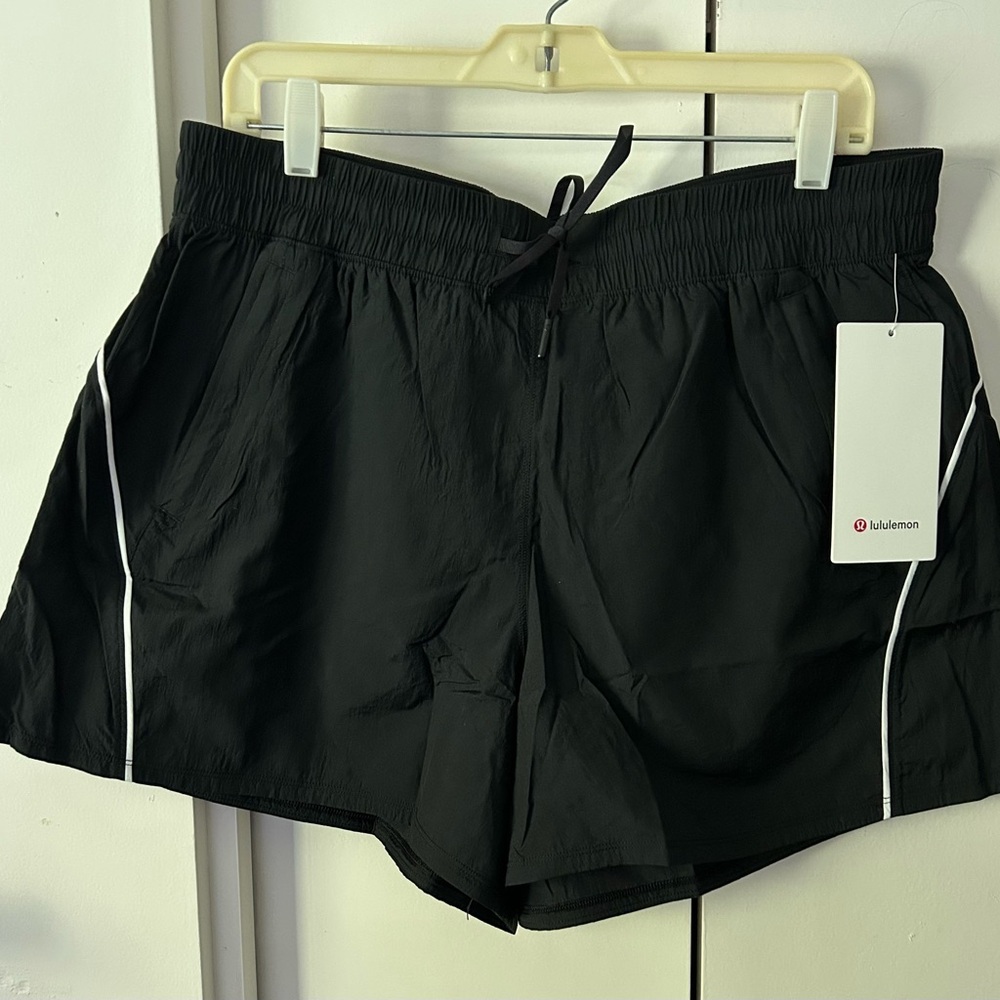 Lululemon License to Train shorts